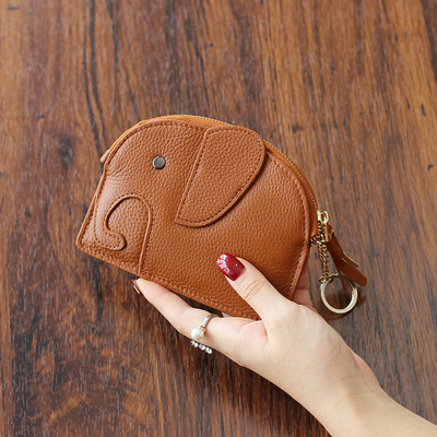 Ženski novčanik za svakodnevnu upotrebu s 3D elementom i metalnim lancem