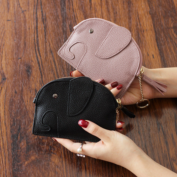 Ženski novčanik za svakodnevnu upotrebu s 3D elementom i metalnim lancem