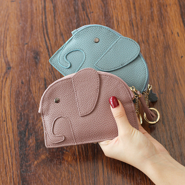 Ženski novčanik za svakodnevnu upotrebu s 3D elementom i metalnim lancem