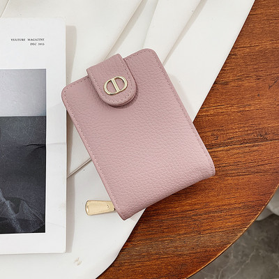 Mitmes värvitoonis lukuga naiste nahast rahakott