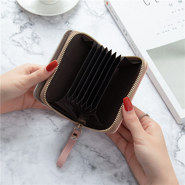 Napi női pénztárca feliratokkal