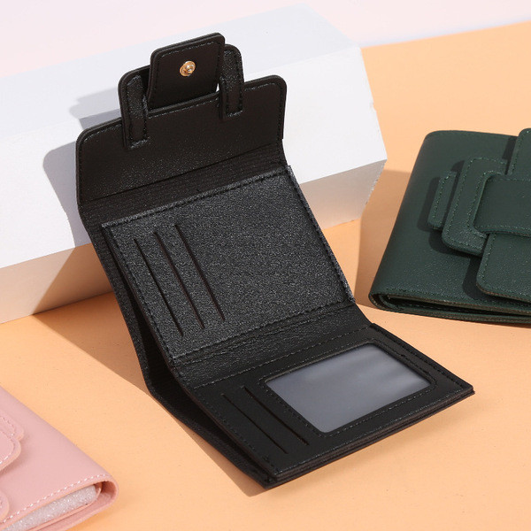 Moderan i kompaktan ženski novčanik u nekoliko boja