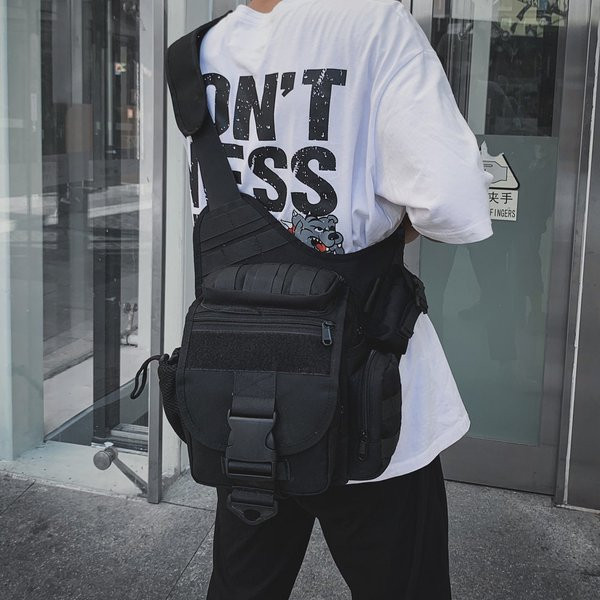 Ανδρική τσάντα νέο μοντέλο με αγκράφες