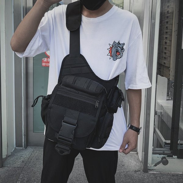 Ανδρική τσάντα νέο μοντέλο με αγκράφες