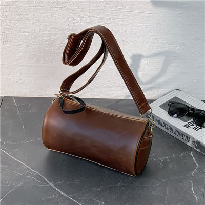 Ежедневна мъжка кожена чанта с цип и дълга дръжка