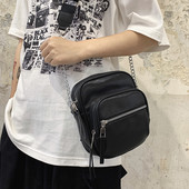 Moodne meeste nahast kott lukuga