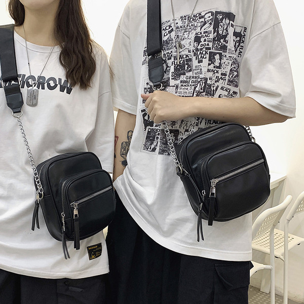 Moodne meeste nahast kott lukuga