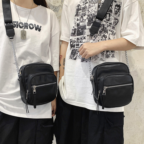 Moodne meeste nahast kott lukuga