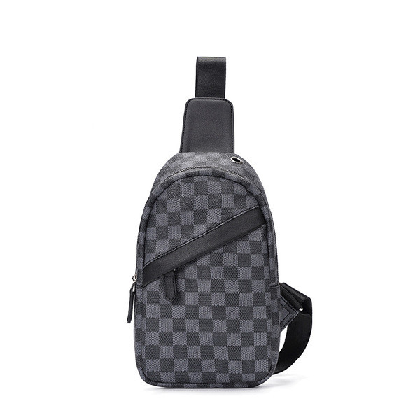 Modern kockás válltáska