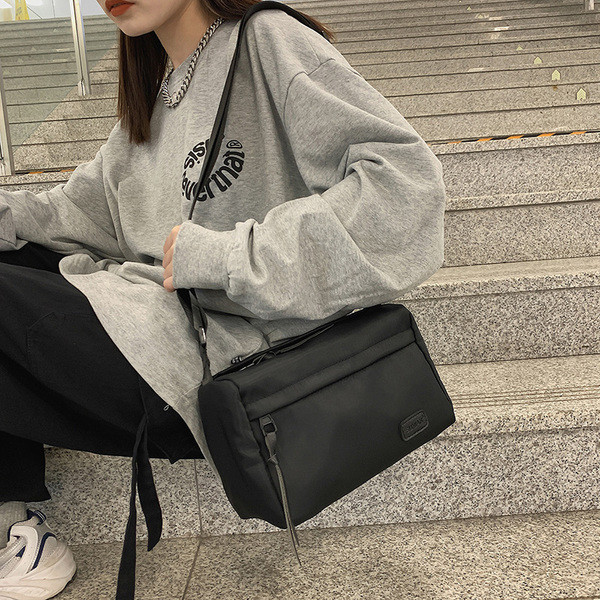 Uue mudeli õlakott - sobib nii meestele kui naistele