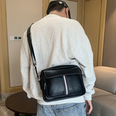 Muška kožna torba s dugom ručkom i prednjim džepom