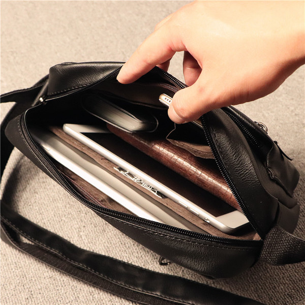 Mustast kunstnahast vabaajakott