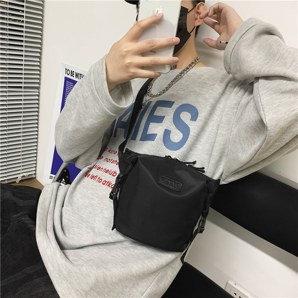 Praegune lukuga meeste kott