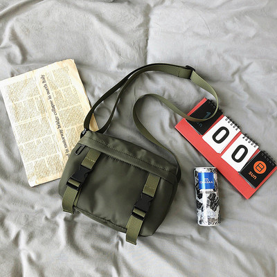 Geantă de zi cu zi pentru bărbați cu catarame și mâner lung