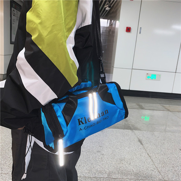 Ανδρική τσάντα νέου μοντέλου με κοντή και μακριά λαβή