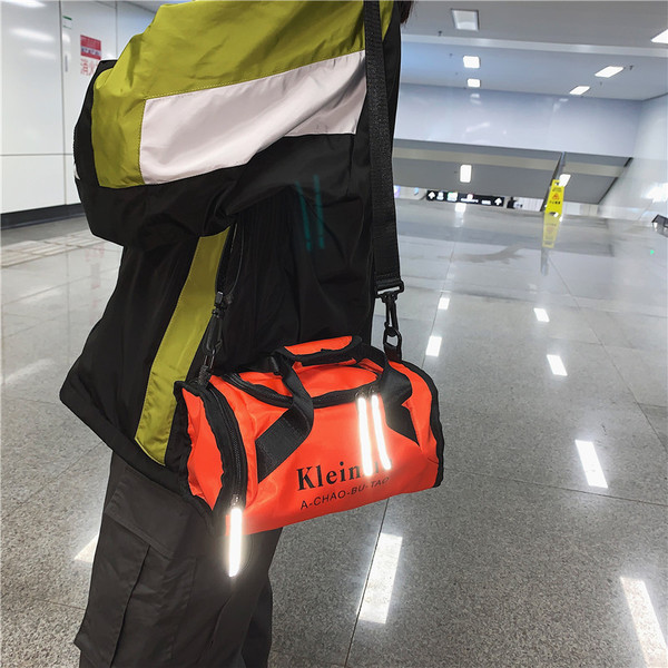 Ανδρική τσάντα νέου μοντέλου με κοντή και μακριά λαβή