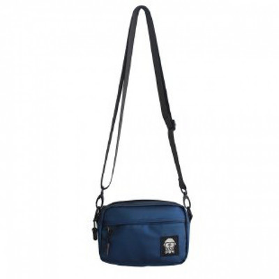 Moodne meeste kott embleemi ja pika sangaga