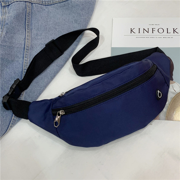 Mindennapi férfi táska zsebbel