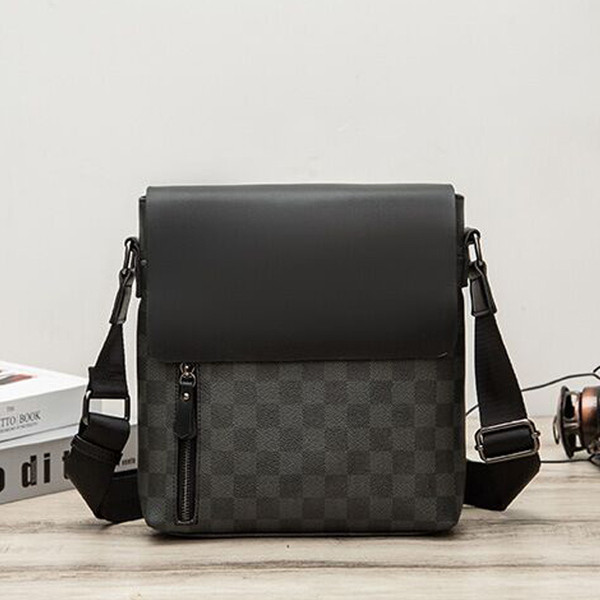 Nahast halli lukuga meeste vabaajakott