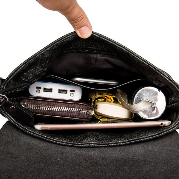 Nahast halli lukuga meeste vabaajakott