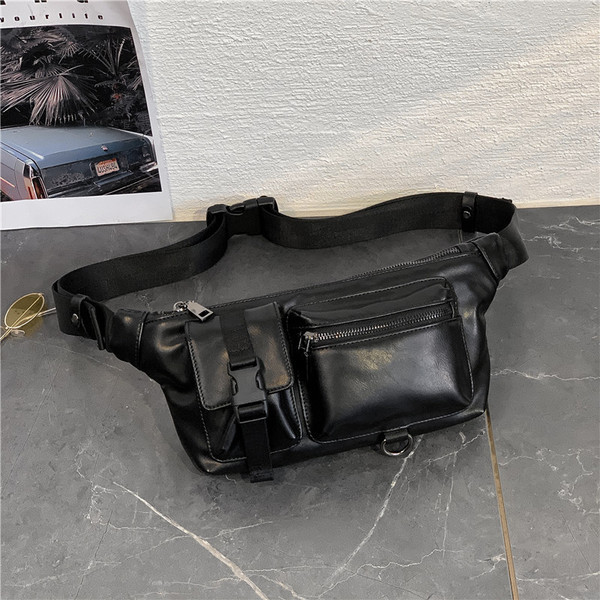 Uue mudeli meeste nahast vöökott