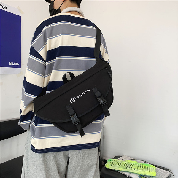 Új modell férfi táska csatokkal és felirattal