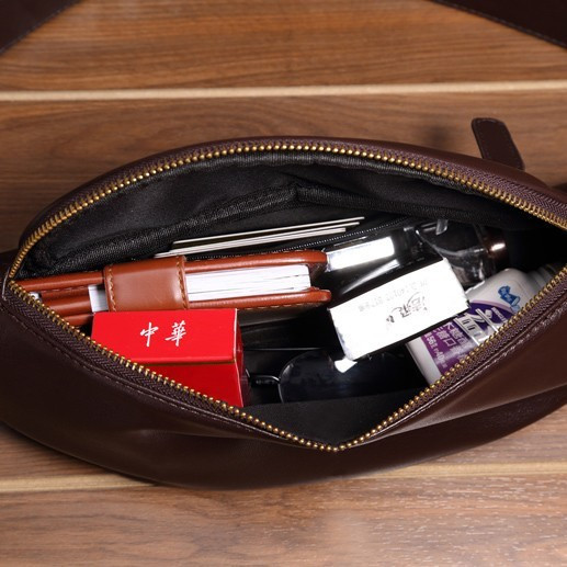 Alkalmi férfi műbőr válltáska