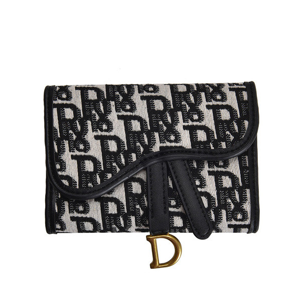 Moderan ženski novčanik sa metalnim elementom - dvije veličine