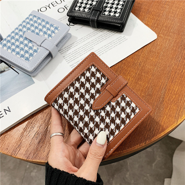 Moodne naiste väike rahakott mitmes värvitoonis