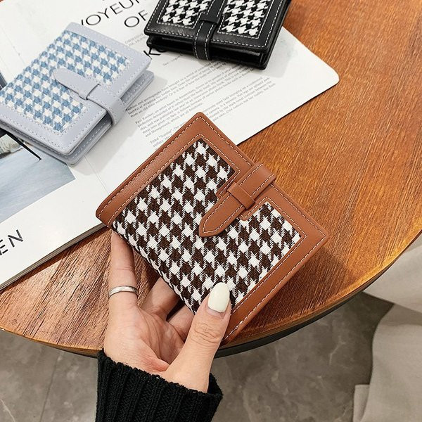 Naiste igapäevane rahakott krediitkaarditaskuga