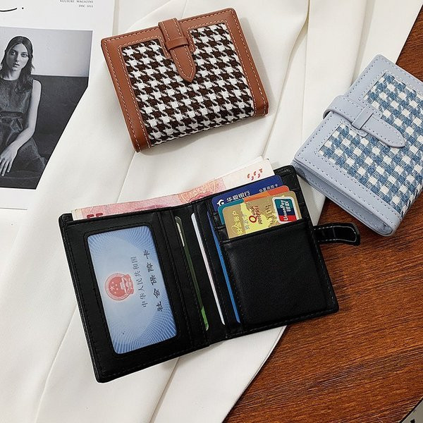 Naiste igapäevane rahakott krediitkaarditaskuga