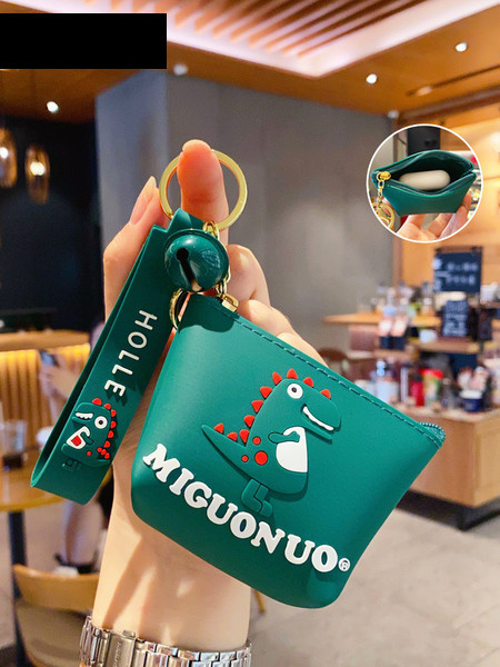 Ежедневен дамски портфейл с цип в зелен цвят