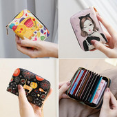 Värvilise mustriga väike rahakott isiklike dokumentide jaoks