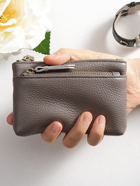 Kis bőr pénztárca cipzárral érmék tárolására
