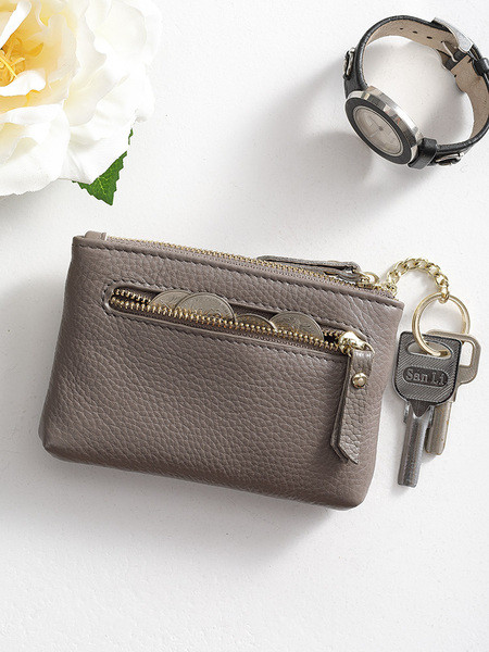 Kis bőr pénztárca cipzárral érmék tárolására