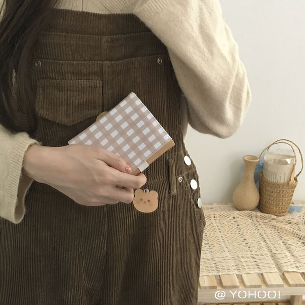 Női pénztárca eko bőrből, medállal