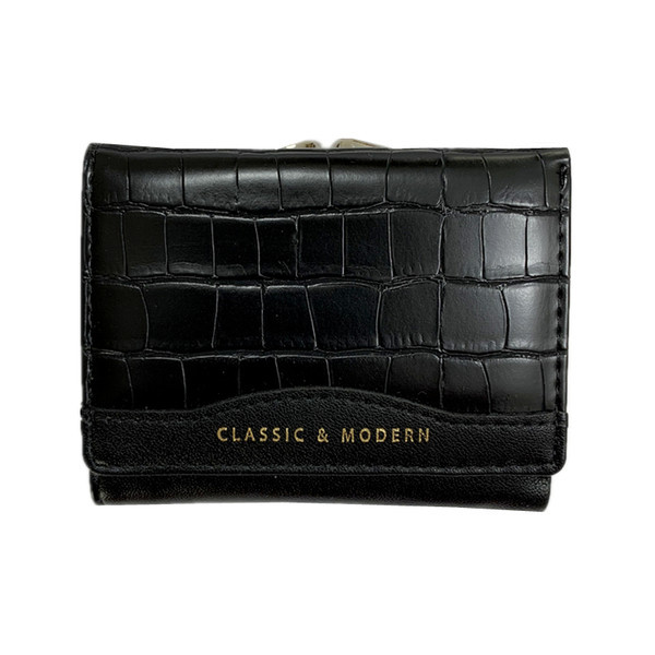 Naiste nahast rahakott metallist luku ja kirjaga