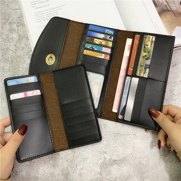 Γυναικείο πορτοφόλι νέο μοντέλο με πριτσίνια και μεταλλική στερέωση