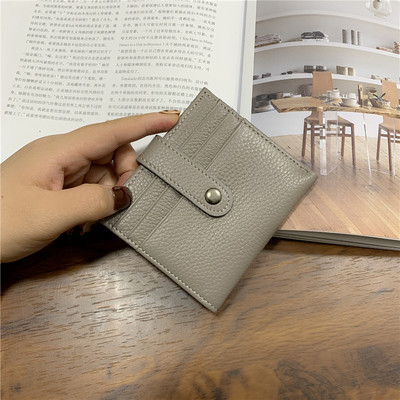 Έκο δερμάτινο πορτοφόλι σε τετράγωνο σχήμα