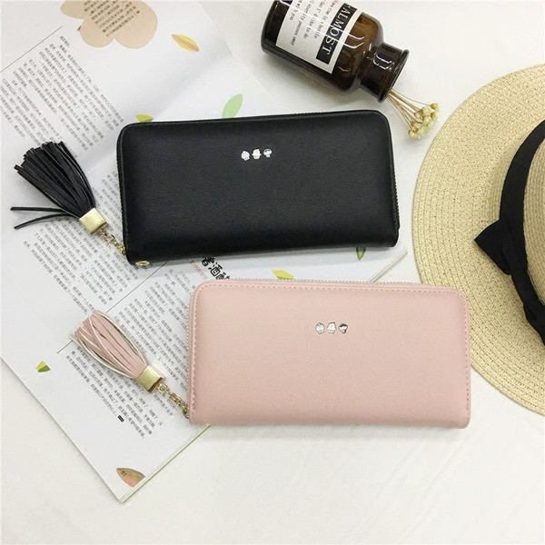 Πορτοφόλι νέο μοντέλο με φούντα και φερμουάρ σε διάφορα χρώματα