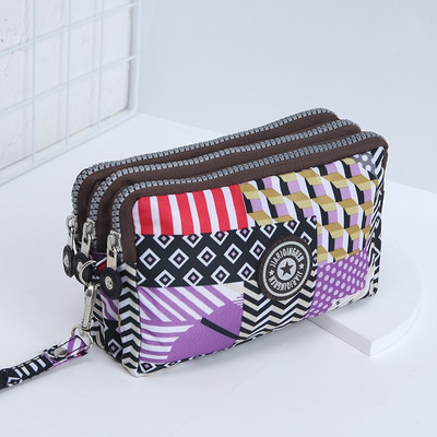 Μικρή γυναικεία τσάντα με φερμουάρ - διαφορετικά μοντέλα