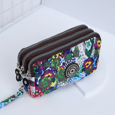 Μικρή γυναικεία τσάντα με φερμουάρ - διαφορετικά μοντέλα