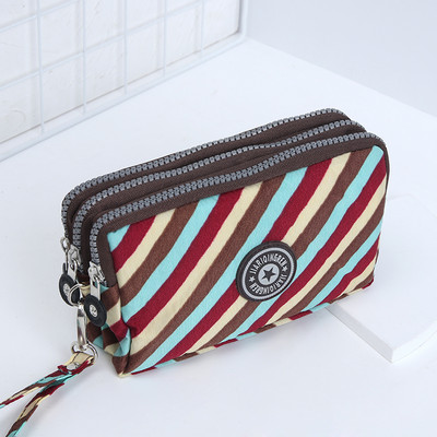 Μικρή γυναικεία τσάντα με φερμουάρ - διαφορετικά μοντέλα