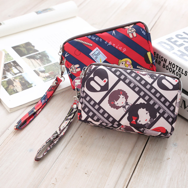 Μικρή γυναικεία τσάντα με φερμουάρ - διαφορετικά μοντέλα