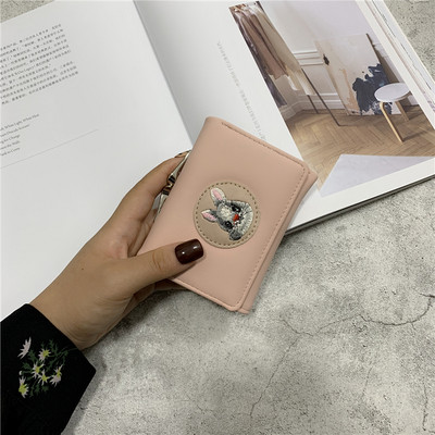 Γυναικείο καθημερινό πορτοφόλι με μεταλλική στερέωση και απλικέ