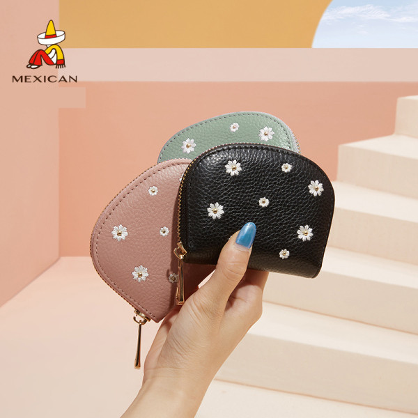 Νέο γυναικείο πορτοφόλι μικρό μοντέλο από οικολογικό δέρμα - αρκετά μοντέλα