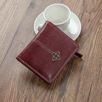 Μοντέρνο έκο δερμάτινο πορτοφόλι σε στυλ ρετρό