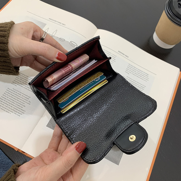 Novi model ženskog novčanika od umjetne kože - dvije veličine