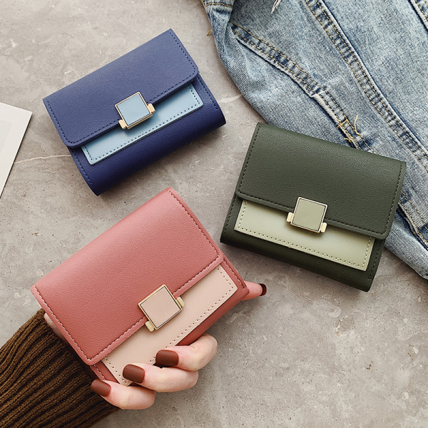 Ruudukujuline metallist kinnitusega naiste rahakott