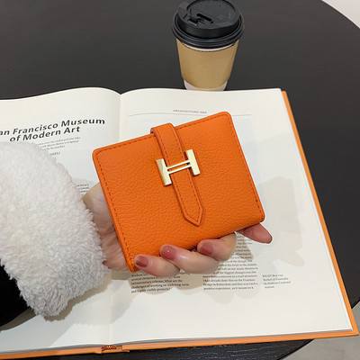 Eko bőrből készült stílusos női pénztárca többféle színben